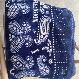 I’m selling my true religion blanket